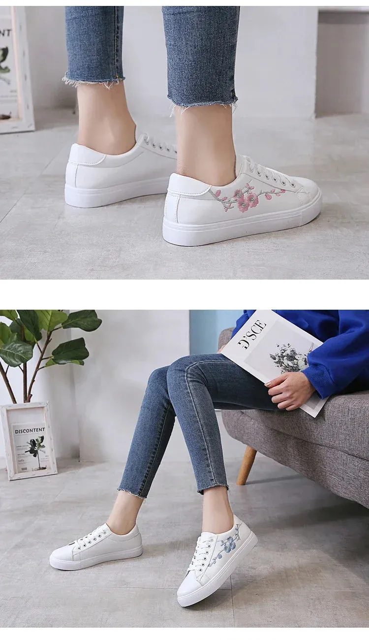 2024 New Fashion White Breathable Women Running Shoes Spring Autumn Embroidered Flower Lace-Up Casual Sneakers Zapatos De Mujer