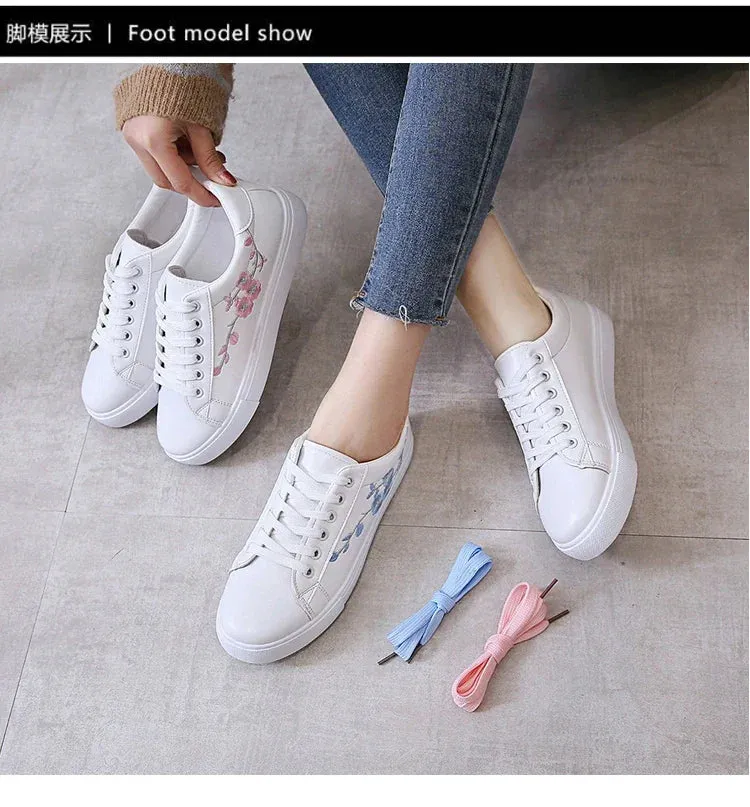 2024 New Fashion White Breathable Women Running Shoes Spring Autumn Embroidered Flower Lace-Up Casual Sneakers Zapatos De Mujer