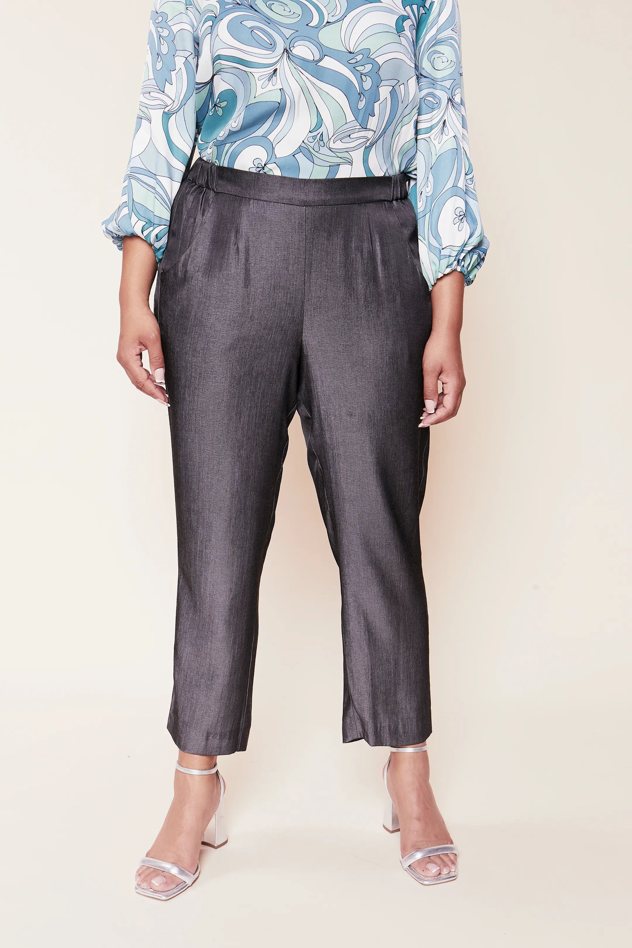 Chambray Fluid Denim Trousers Black