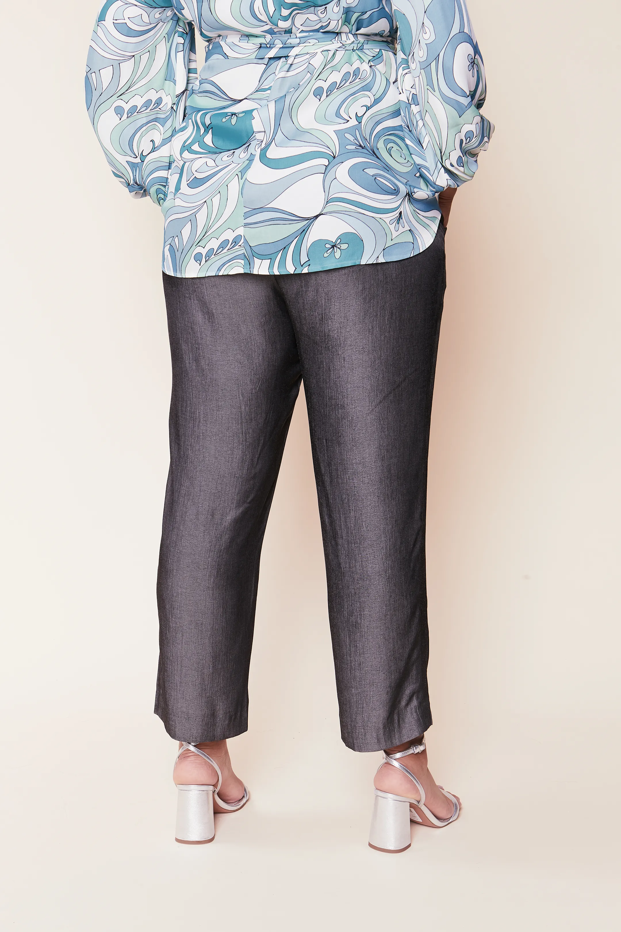 Chambray Fluid Denim Trousers Black