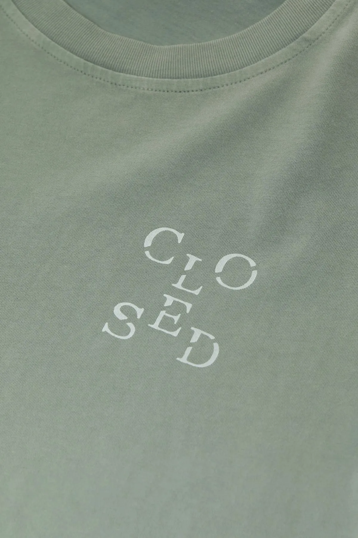 Closed Cropped T-Shirt - Faded Green