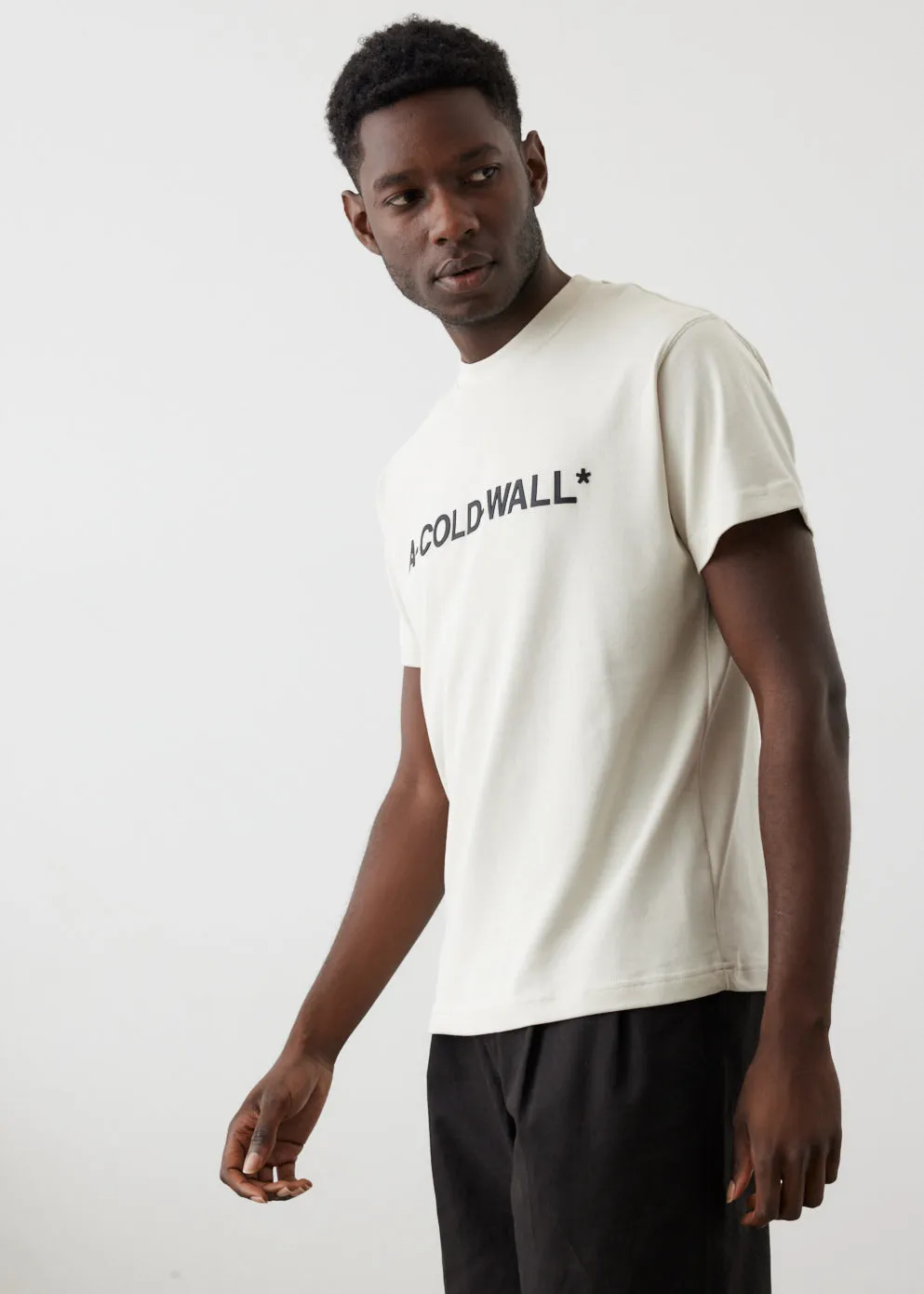 Essential Logo T-Shirt