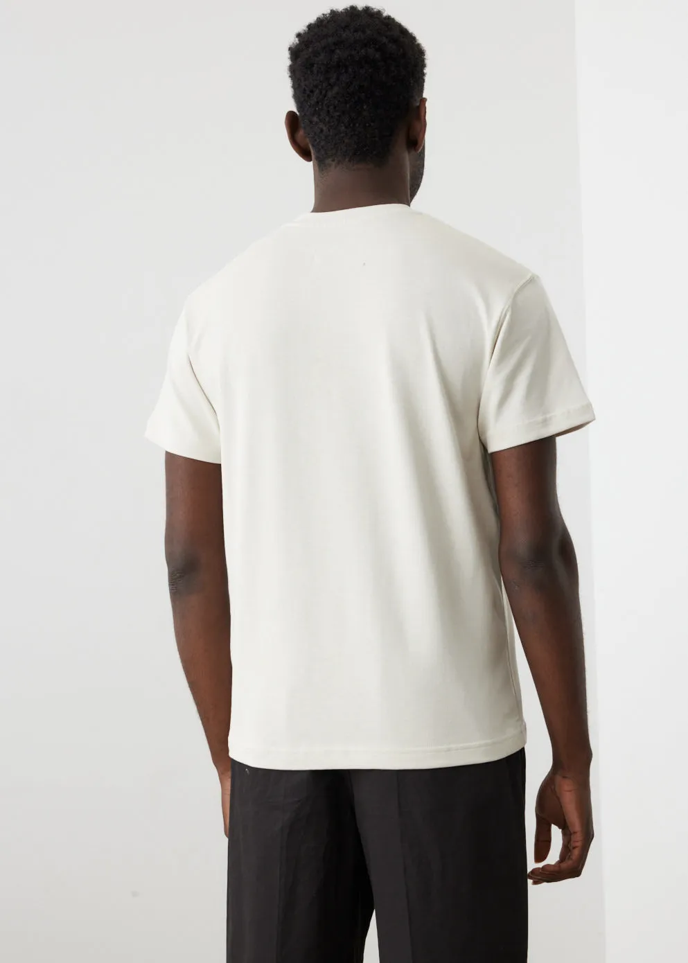 Essential Logo T-Shirt