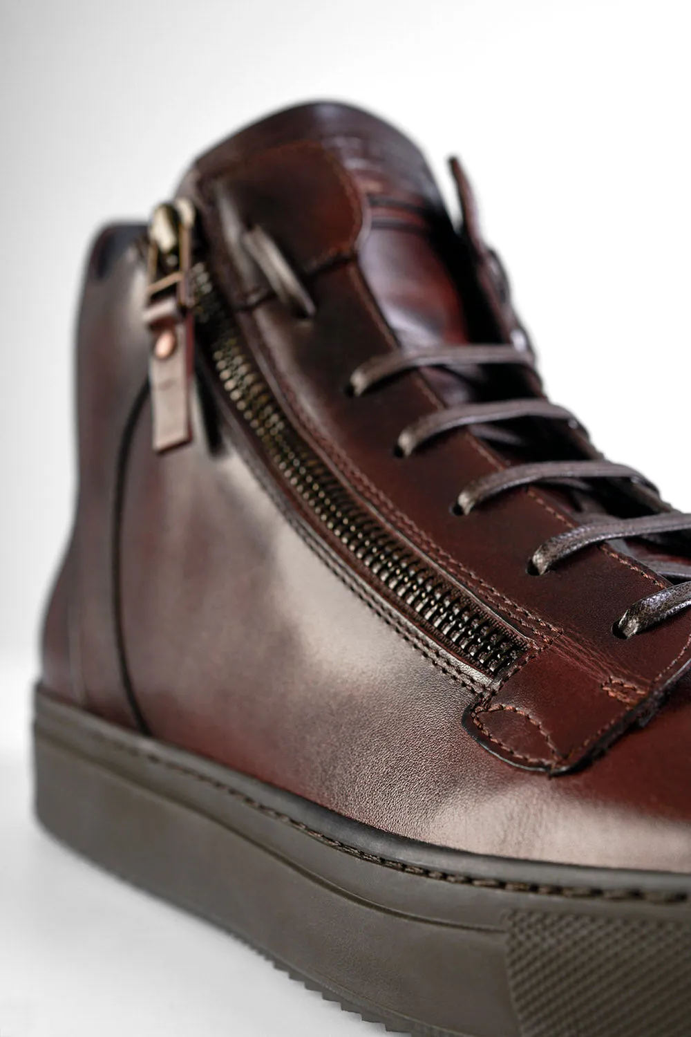 SOHO LOUNGE chestnut patina high sneakers.