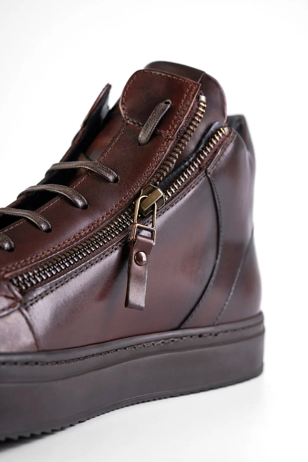 SOHO LOUNGE chestnut patina high sneakers.