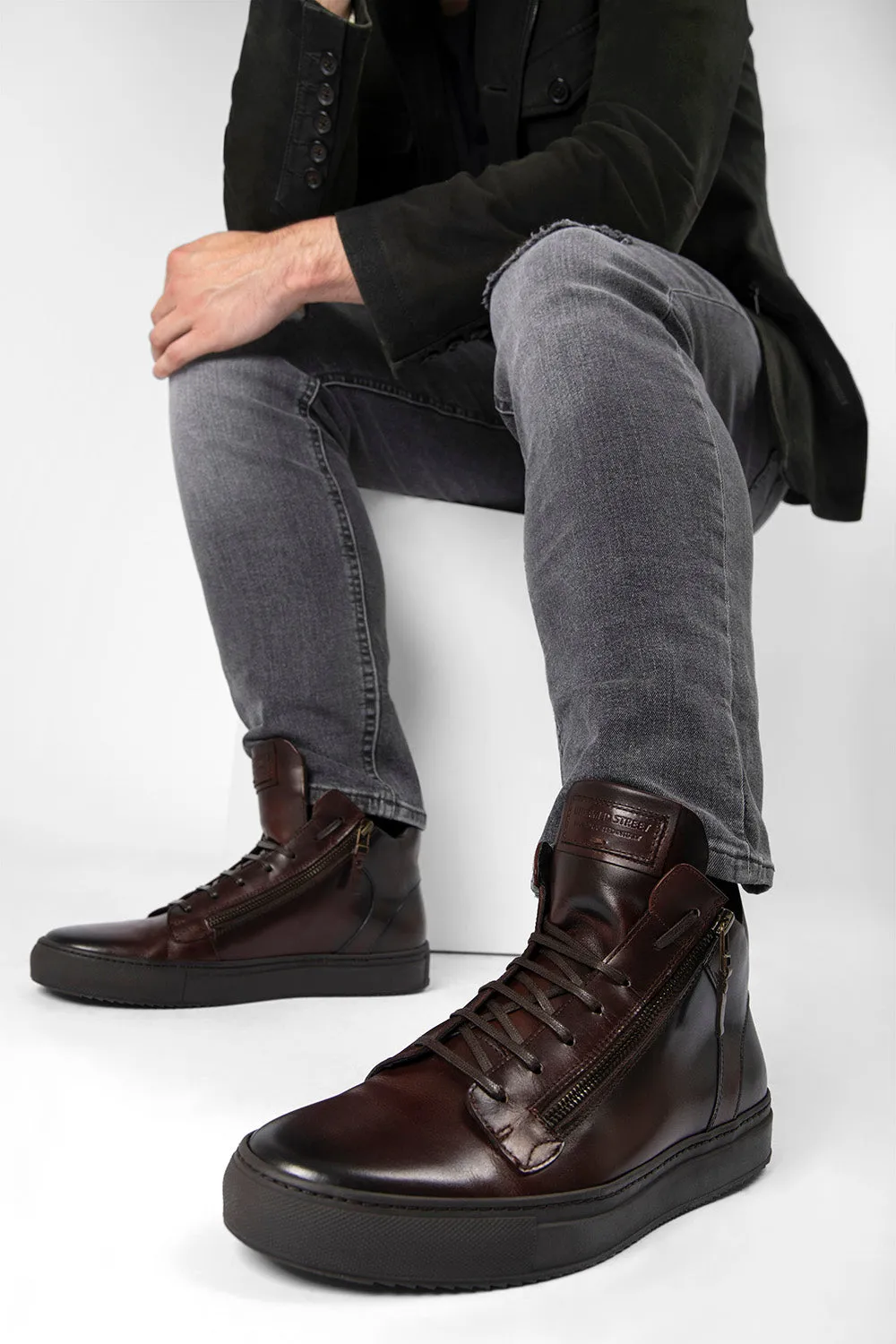 SOHO LOUNGE chestnut patina high sneakers.