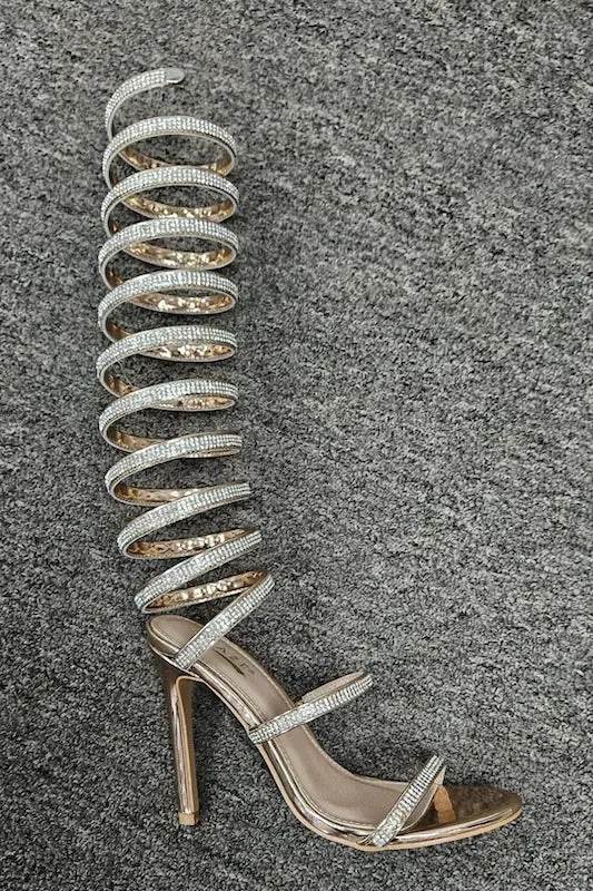 Structured Spiral Wrap Around Heel